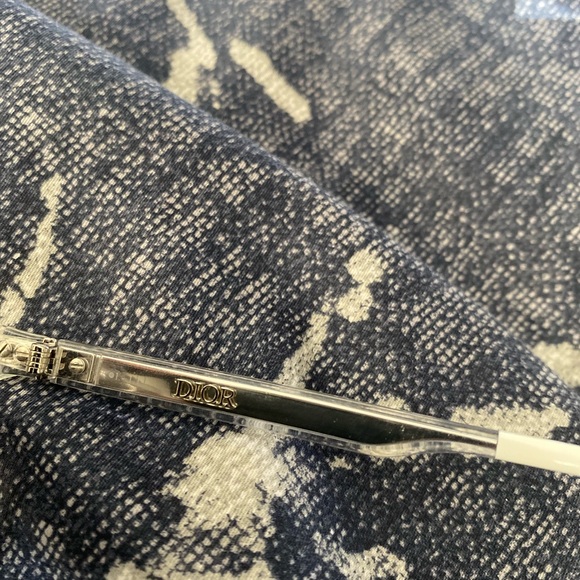 Brand new DIOR never worn 100% Authentic sunglasses - Picture 5 of 13